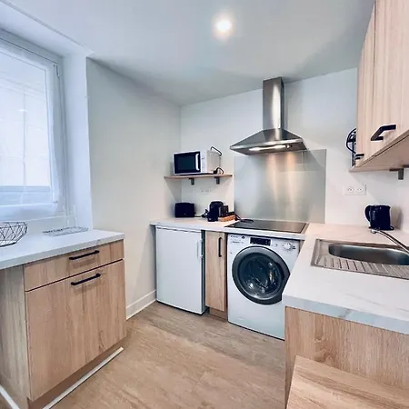 Апартаменты * Adelaide * Opera * *